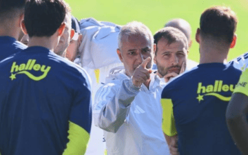 Fenerbahçe'de ilk